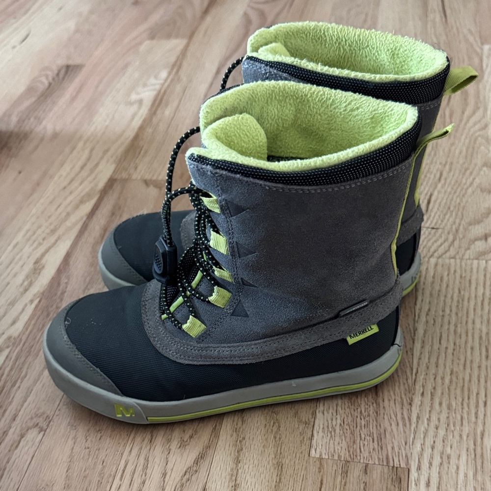 Merrell Kids' Charcoal and Lime Boots